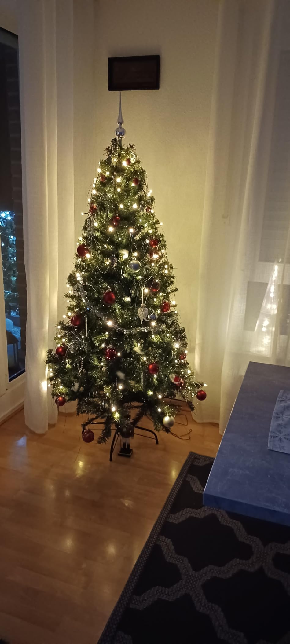Sehr dichter Baum