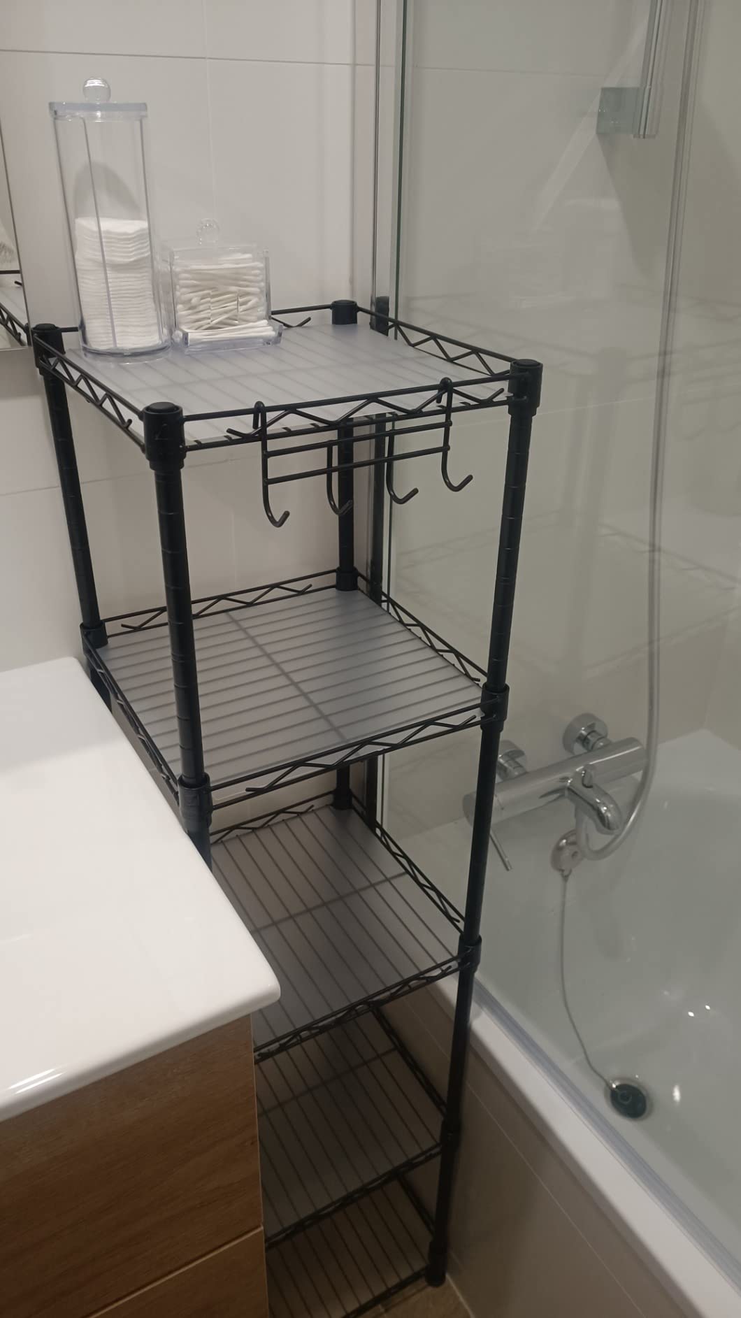 Ideal neben der Toilette