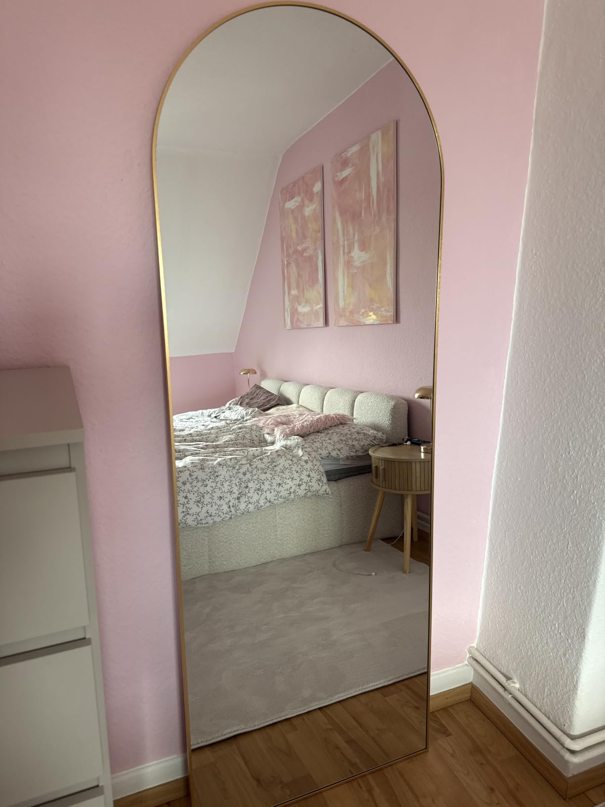 Gut, aber wackelig ohne Wand