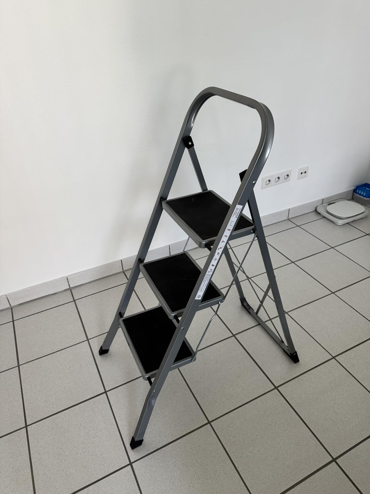 Okay, aber wackelt minimal