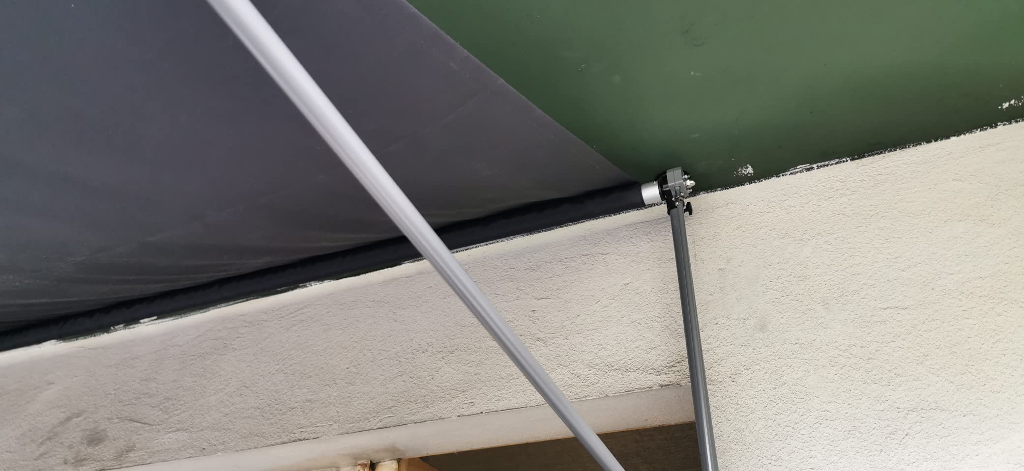 Hält, aber Stoff wellt sich