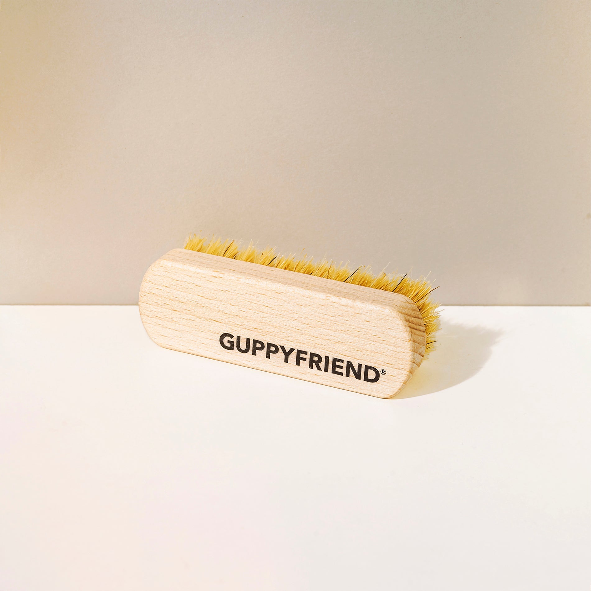 guppyfriend-reinigungsb-rste-naturborsten-buchenholz image 1