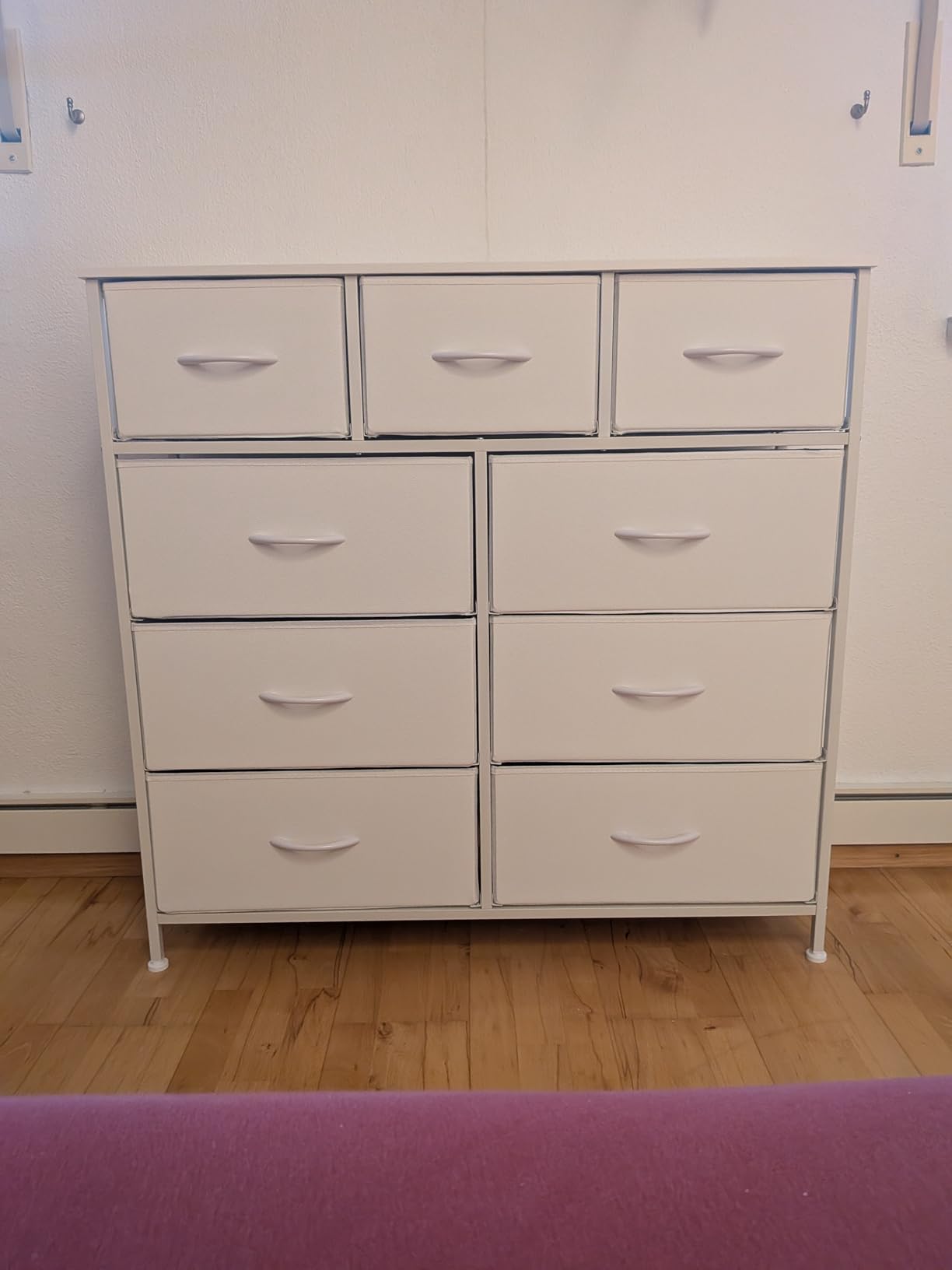 Steht stabil und kippt nicht