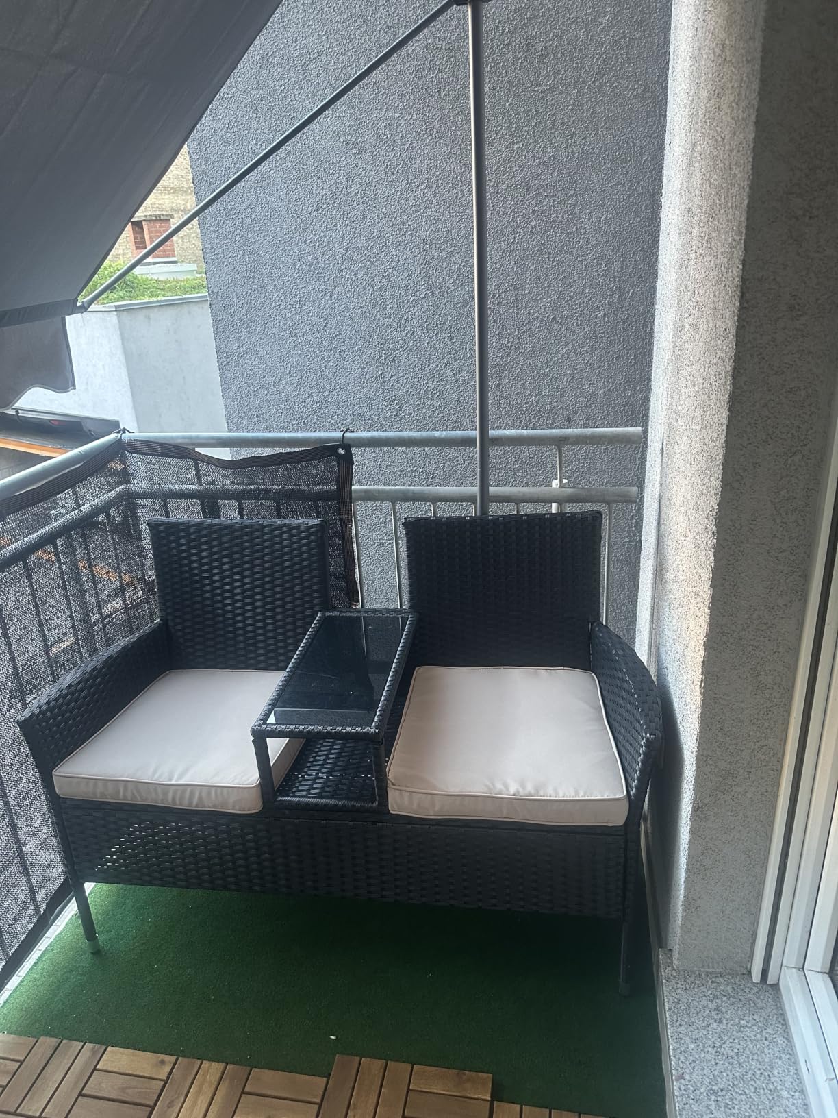 Perfekt fĂŒr unseren kleinen Balkon